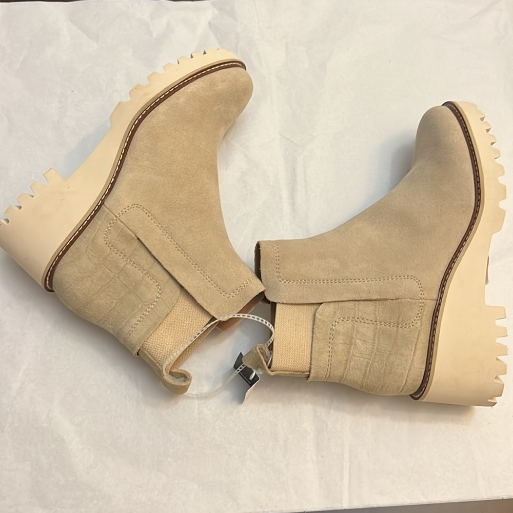 DOLCE VITA Huey H2O Booties In Dune Suede - Picture 8 of 14